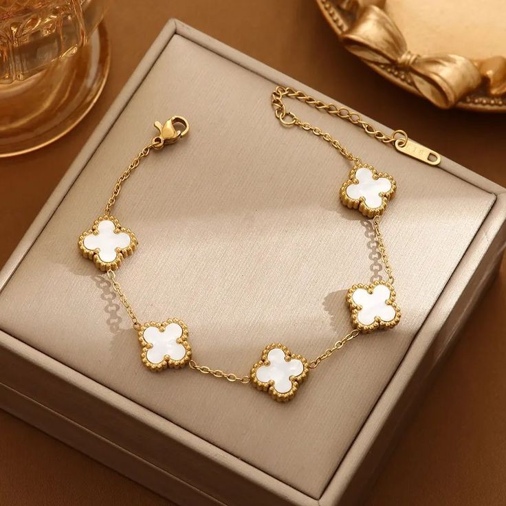 Suerte + Prosperidad = Pulsera de Trébol🍀 Incluye caja de regalo 🎁