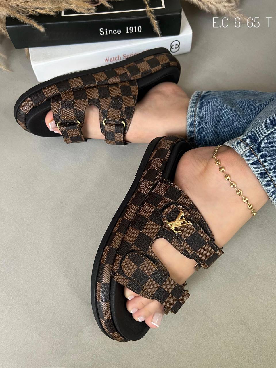 SANDALIA - LOUIS V ⭐⭐⭐⭐⭐